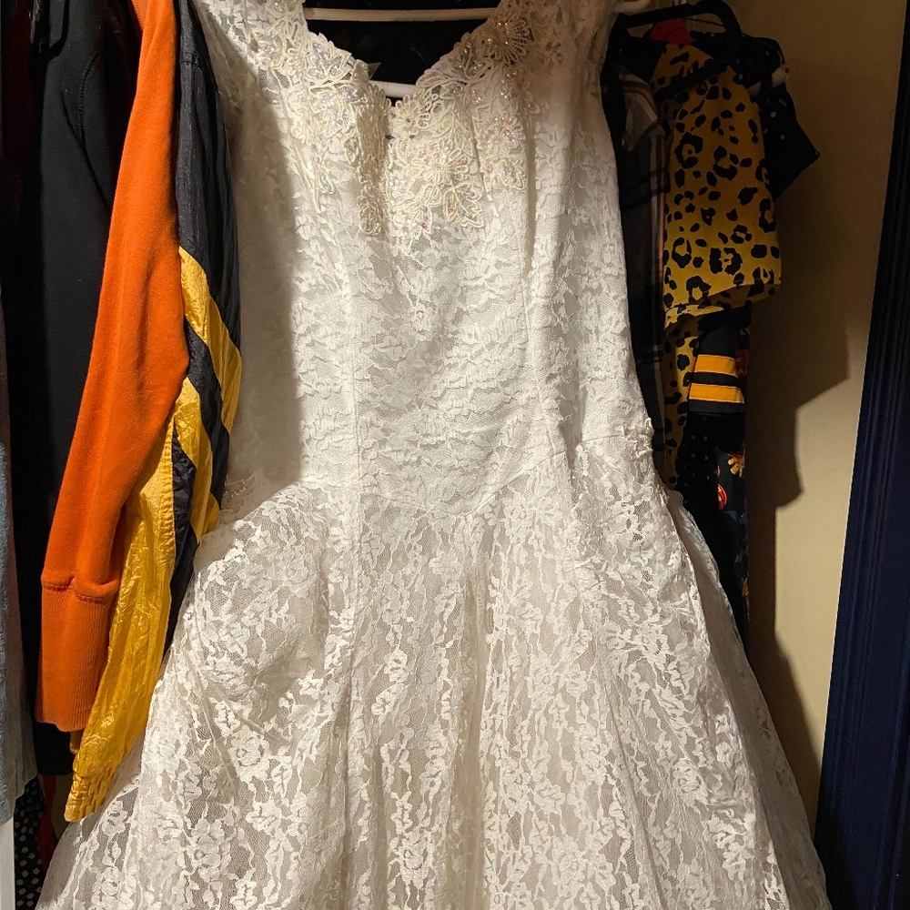 Vintage wedding dress